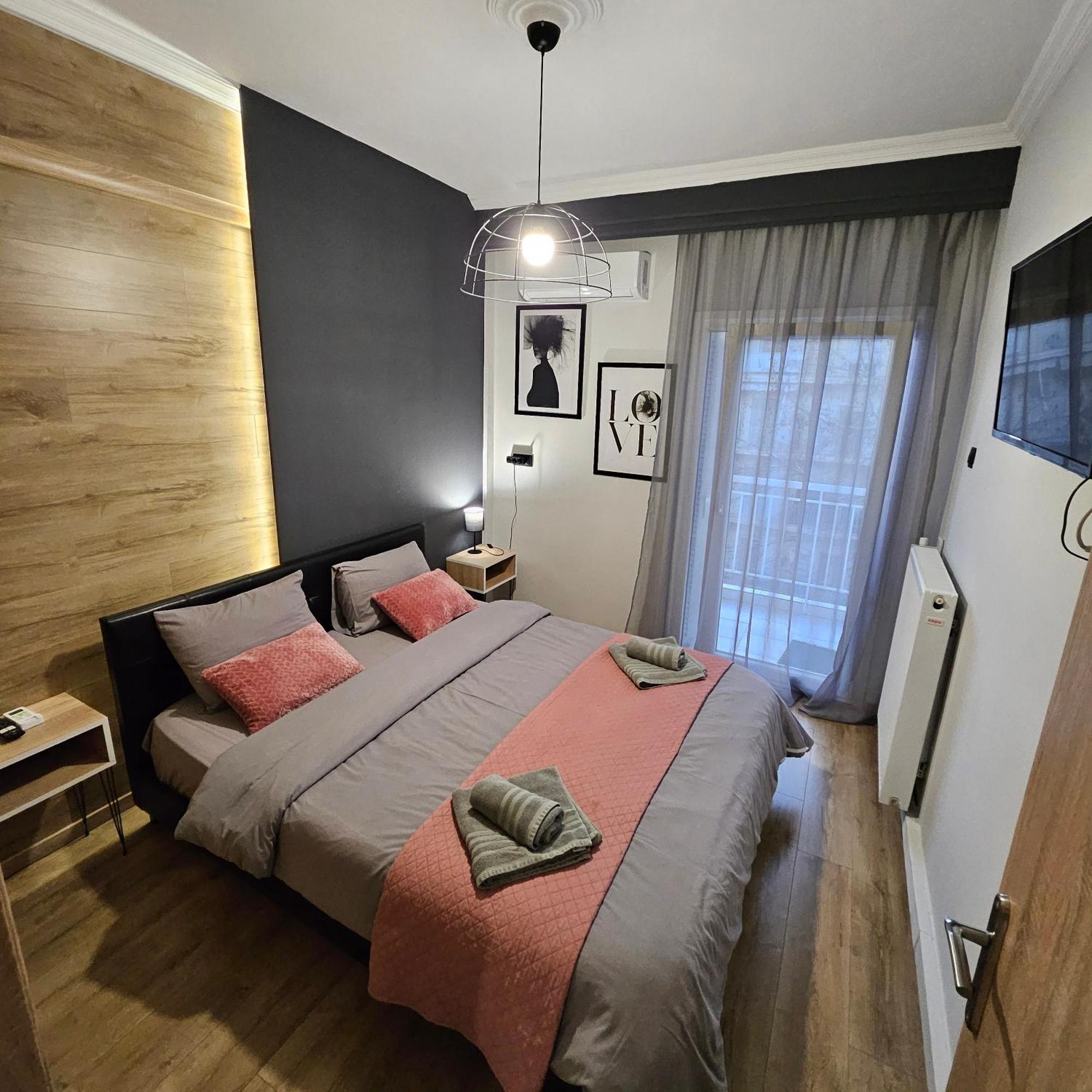 Central 3 Modern Apartment With Free Parking Serres Ngoại thất bức ảnh