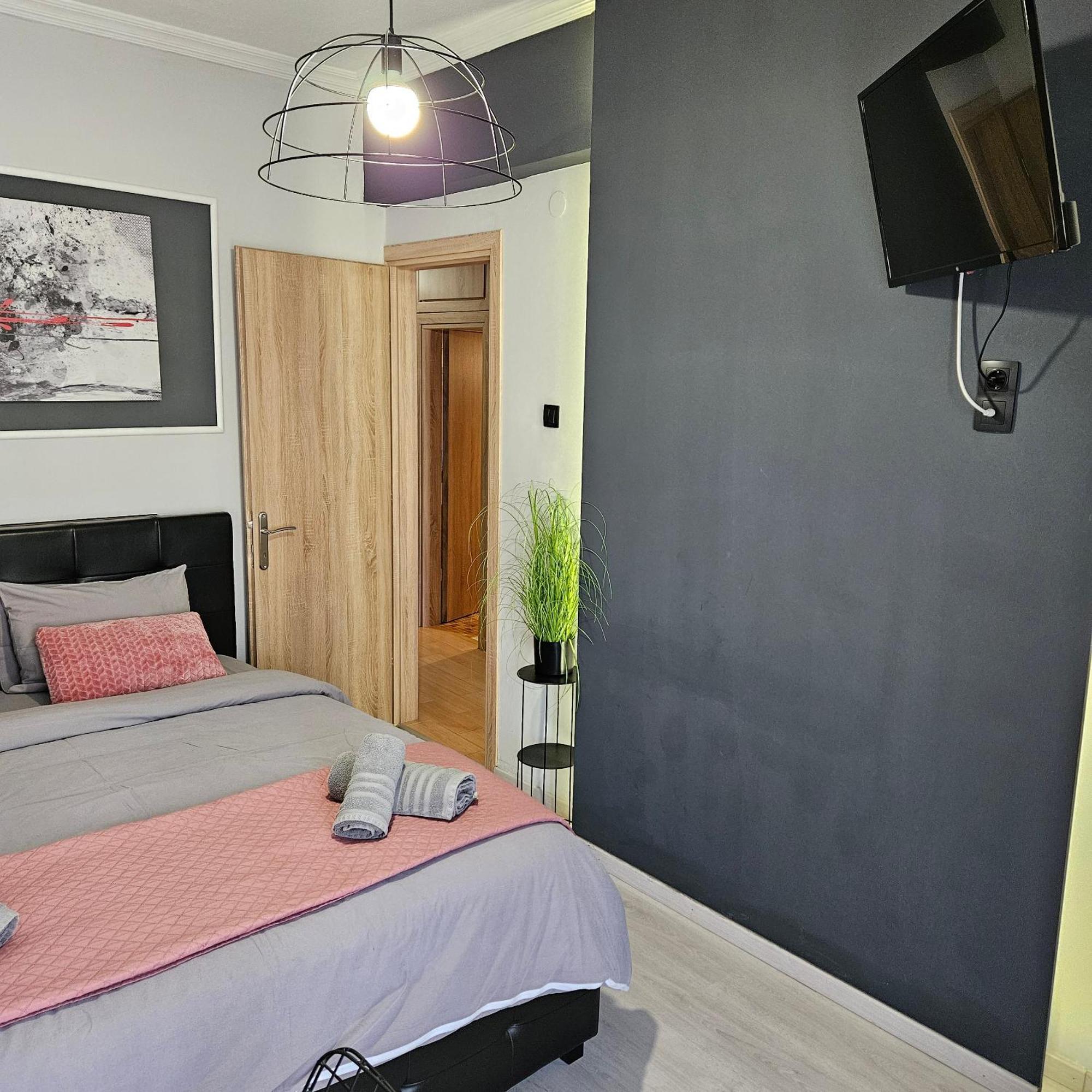 Central 3 Modern Apartment With Free Parking Serres Ngoại thất bức ảnh